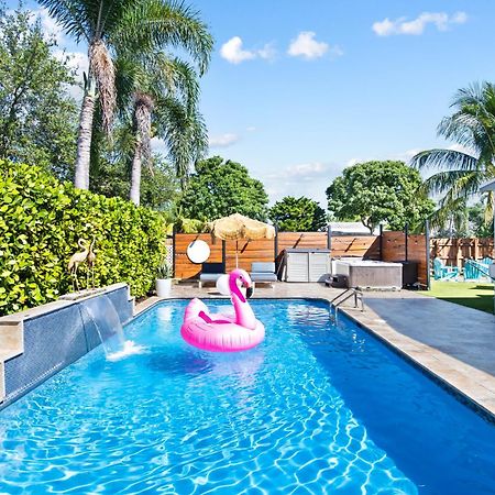 Palms Retreat! Giant Heated Pool-Hottub-Firepit-5Min2Beach-Pets-Ev Chgr Форт-Лодердейл Экстерьер фото