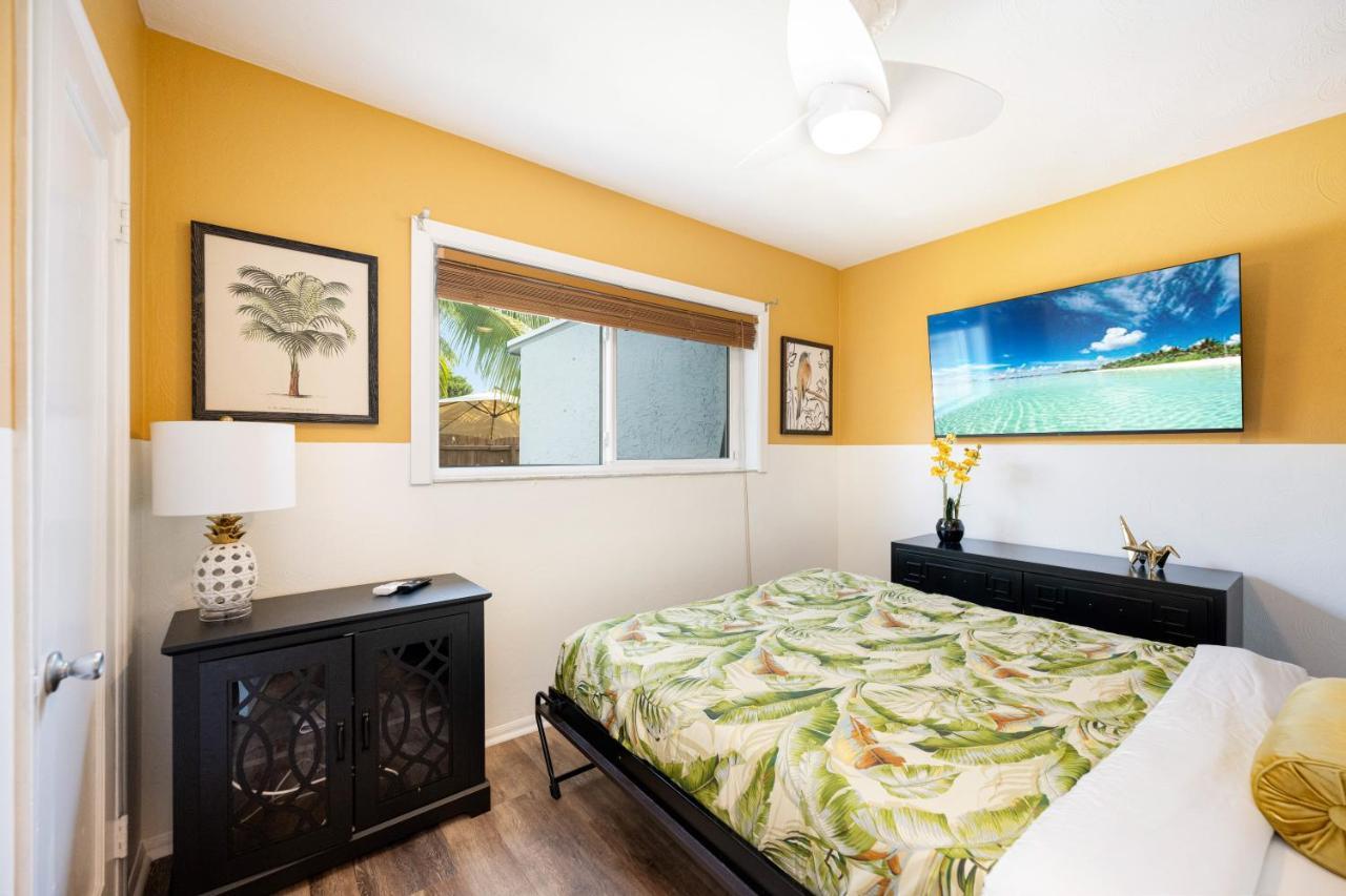 Palms Retreat! Giant Heated Pool-Hottub-Firepit-5Min2Beach-Pets-Ev Chgr Форт-Лодердейл Экстерьер фото